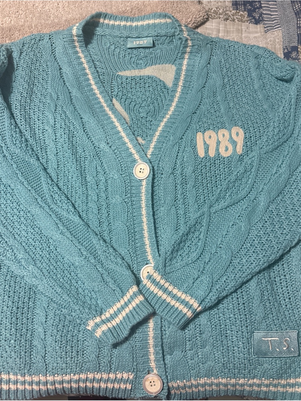 Taylor Swift 1989 Album cardigan